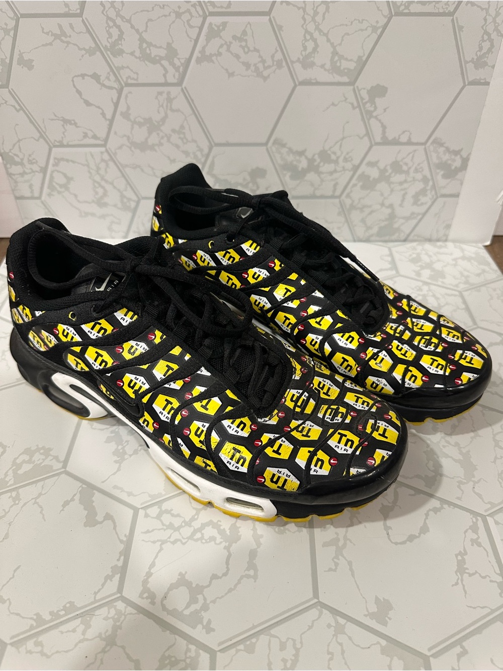 Nike Air Max Plus QS “All Over Print” Black and Yellow Graphic Men's Sneakers